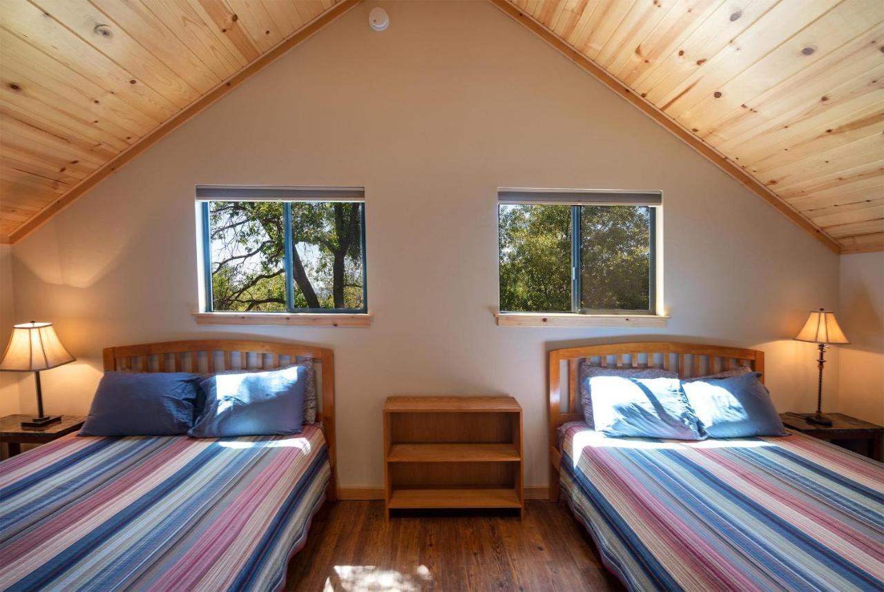 Sierra Base Camp Villa Oakhurst Exterior photo